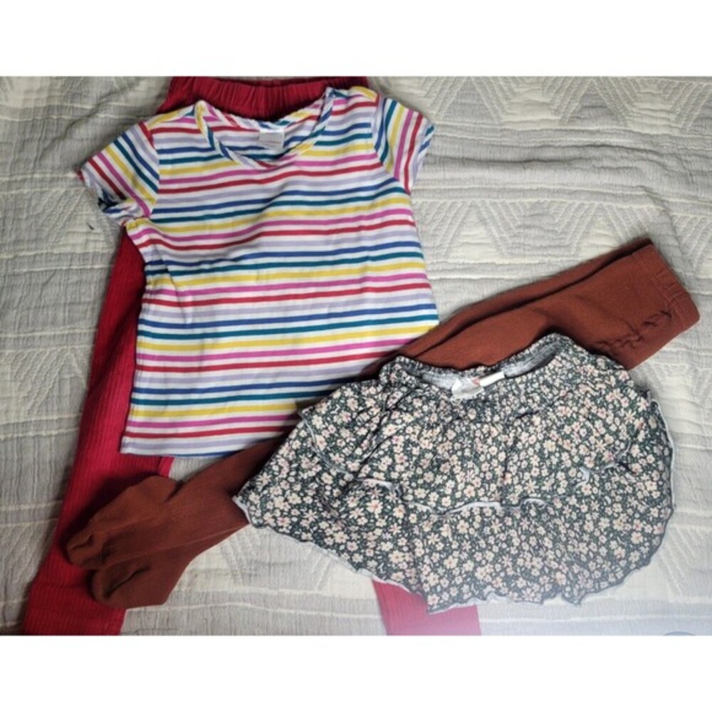 Girls 5/6Y‎ Outfit Bundle – Zara Floral Skirt, Hanna Andersson Rainbow Tee, Legg